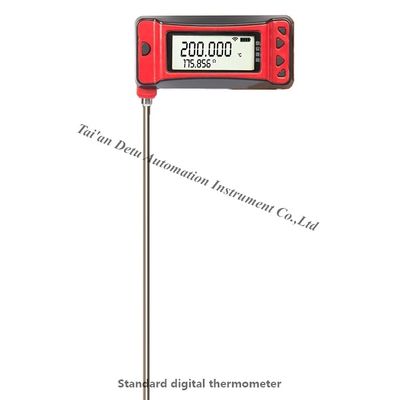 Medição de temperatura de laboratório facilitada com um termômetro digital de leitura de alta precisão