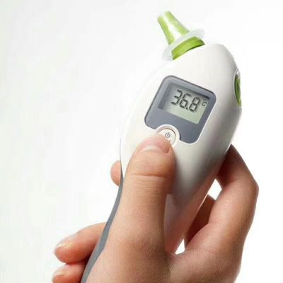 Calibrador do termômetro auricular/frontal com fonte de radiação de cavidade do corpo negro estável