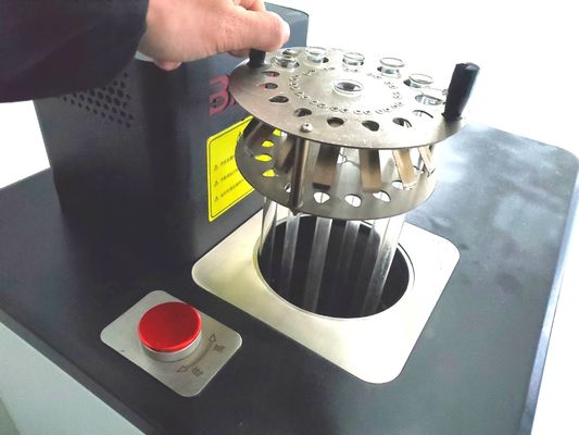 Função de auto-esvaziamento 70-300 graus C Banho de óleo de calibração de temperatura com resolução 0,001C